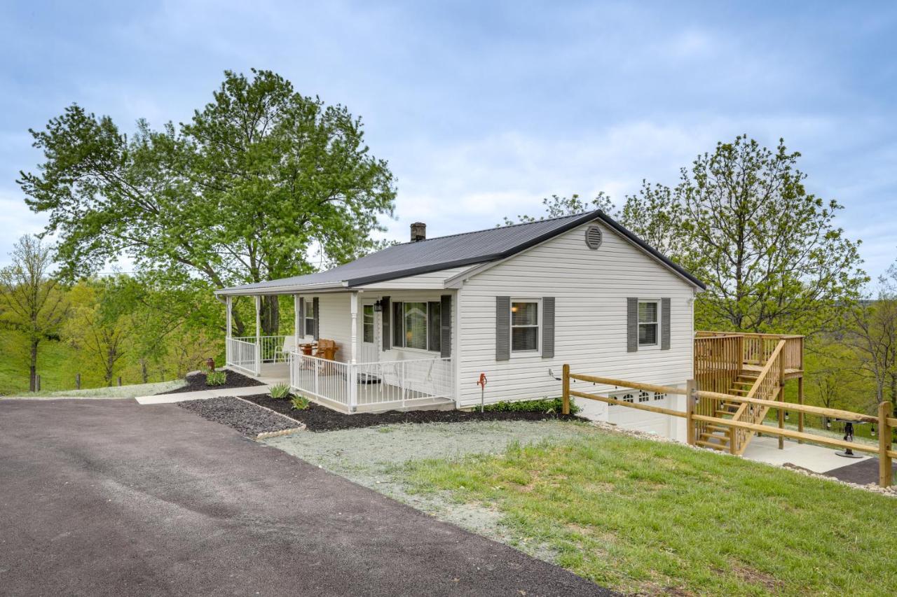 Cozy Kentucky Retreat - Deck, Near Ark Encounter! Βίλα Dry Ridge Εξωτερικό φωτογραφία